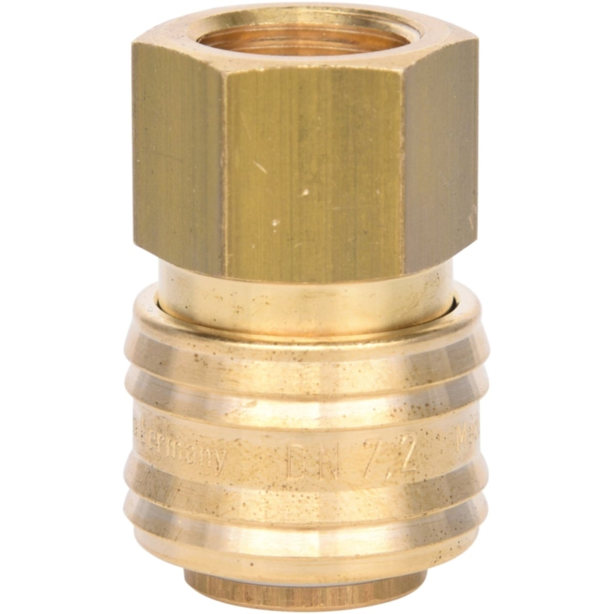 FOT_PRO_VAR_515_3484_4_SALL_AING_V1