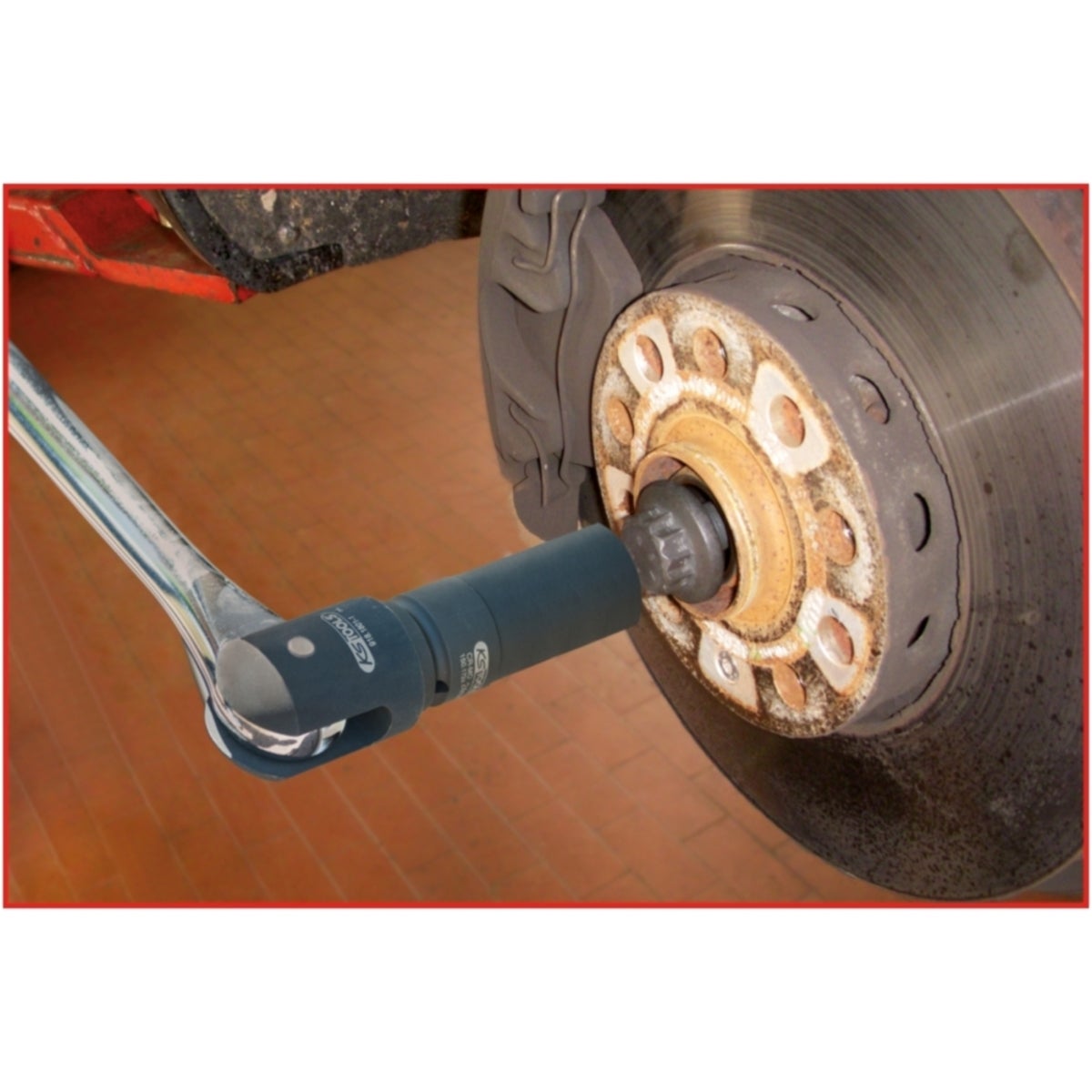 FOT_ANW_ALG_AUTO_150_1724_AW1_SALL_AING_V1