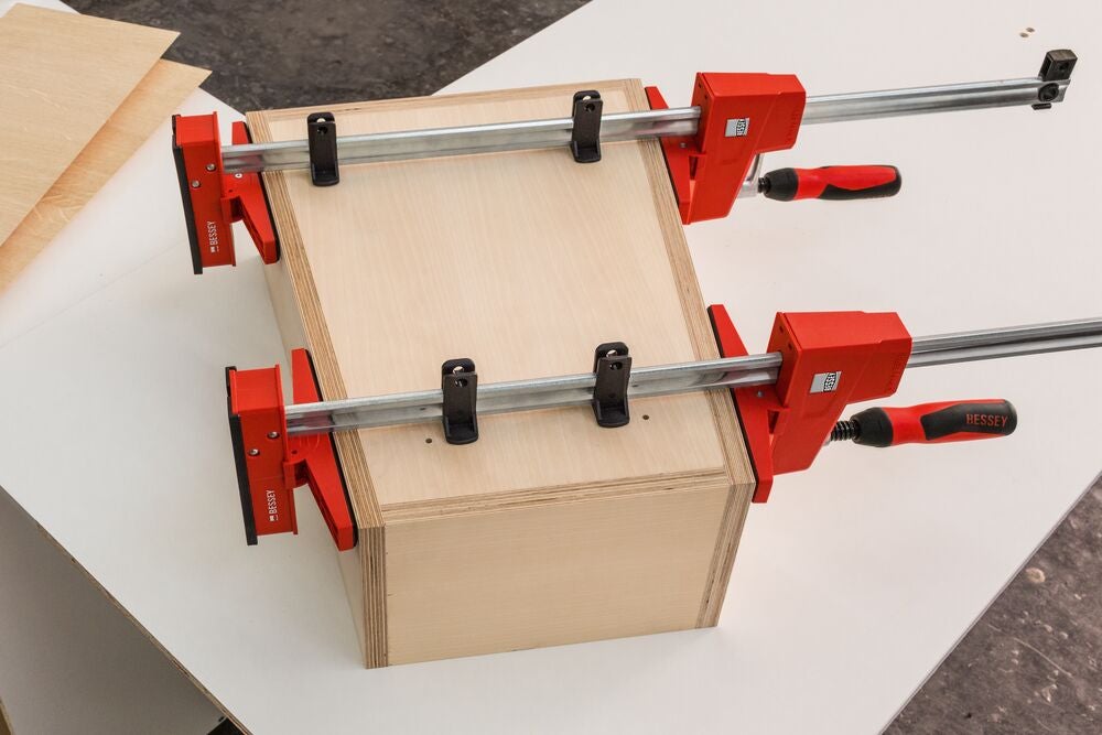 kre_kr-as_work_wood_1