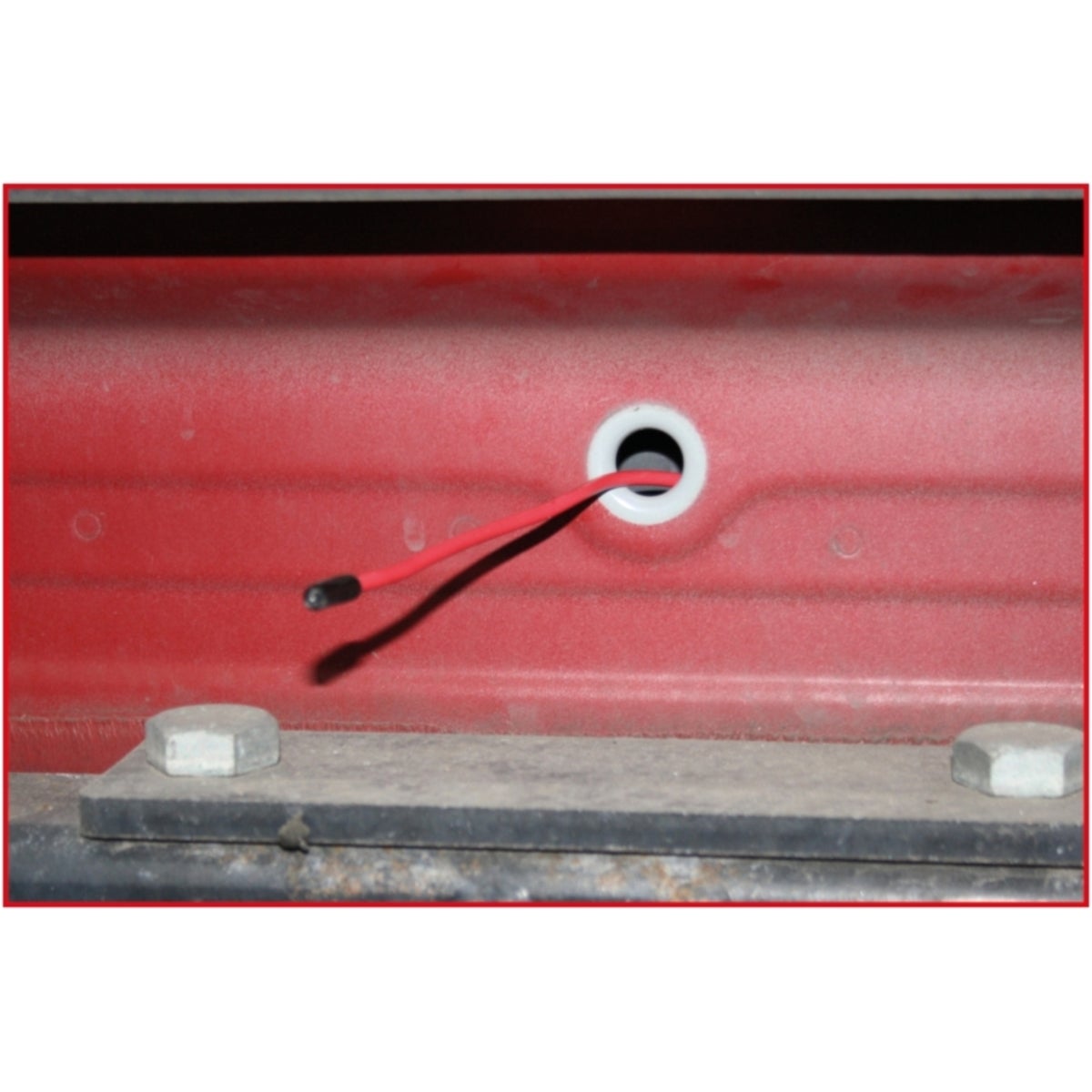 FOT_ANW_ALG_AUTO_150_0939_AW2_SALL_AING_V1