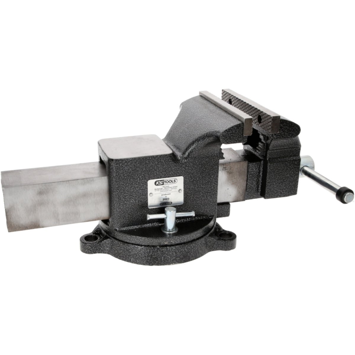 FOT_PRO_VAR_914_0006_2_SALL_AING_V1