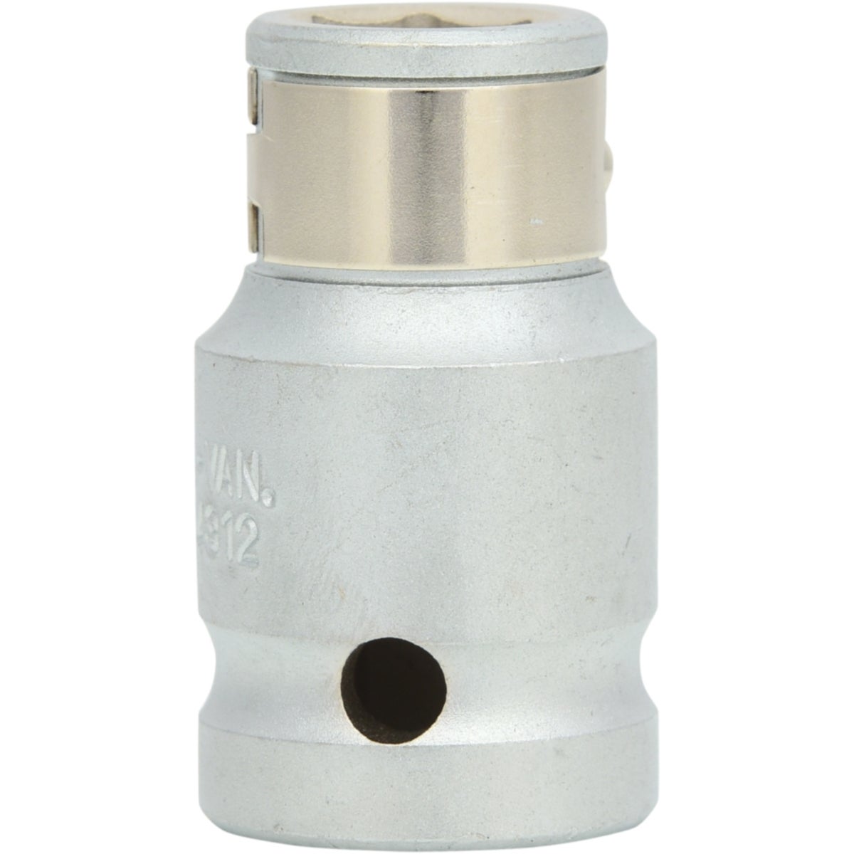 FOT_PRO_VAR_911_4312_6_SALL_AING_V1