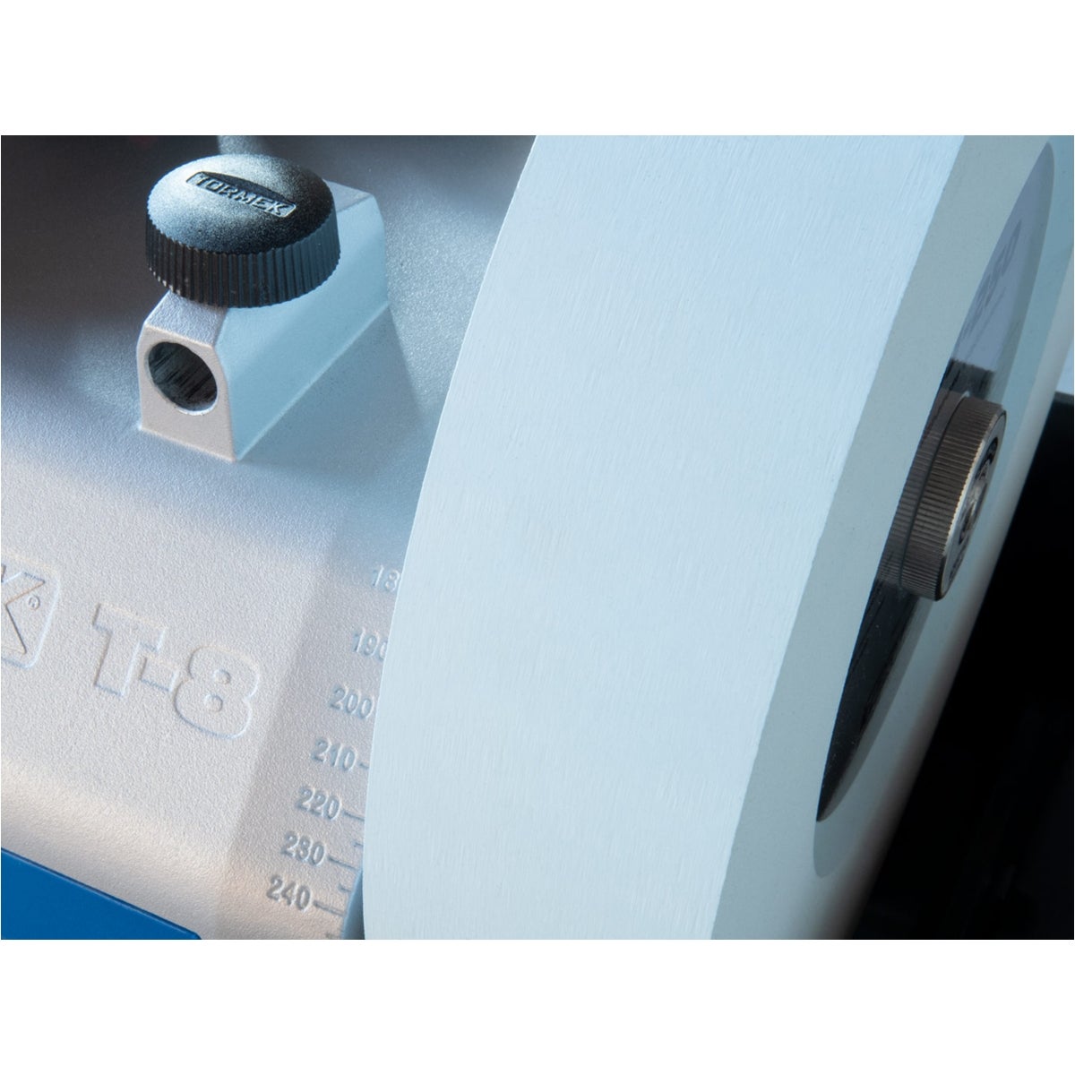 3-tormek-japanese-waterstone-sj-250-4000-grit-1400x1050