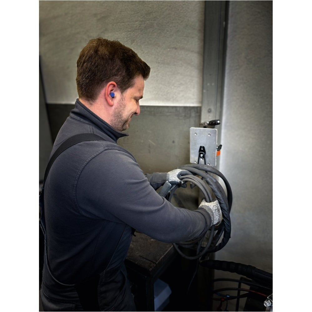 388342_7_a0002650__ofc