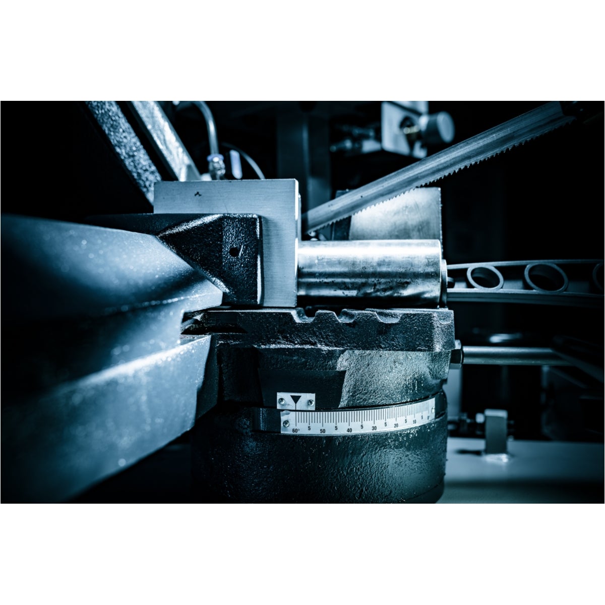 BS-185V-Detail1-smallSize