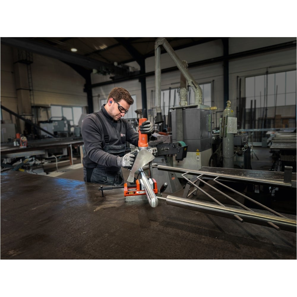 388323_7_a0002637__ofc