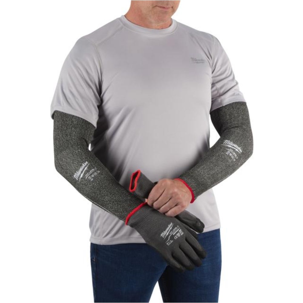 4932479936_Hero_3