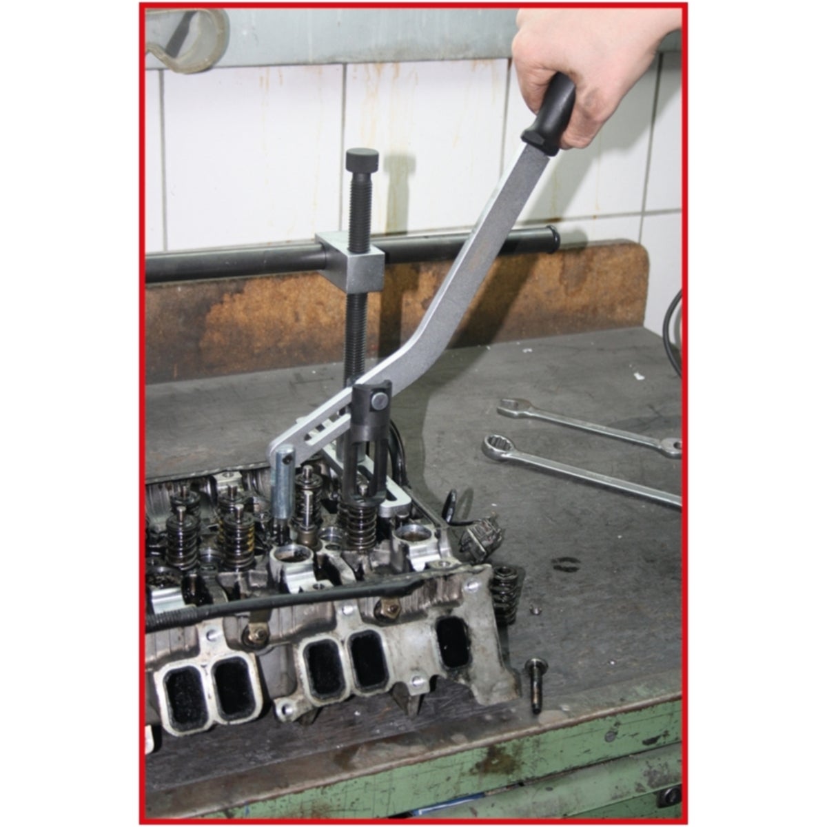 FOT_ANW_ALG_AUTO_150_0919_AW2_SALL_AING_V1