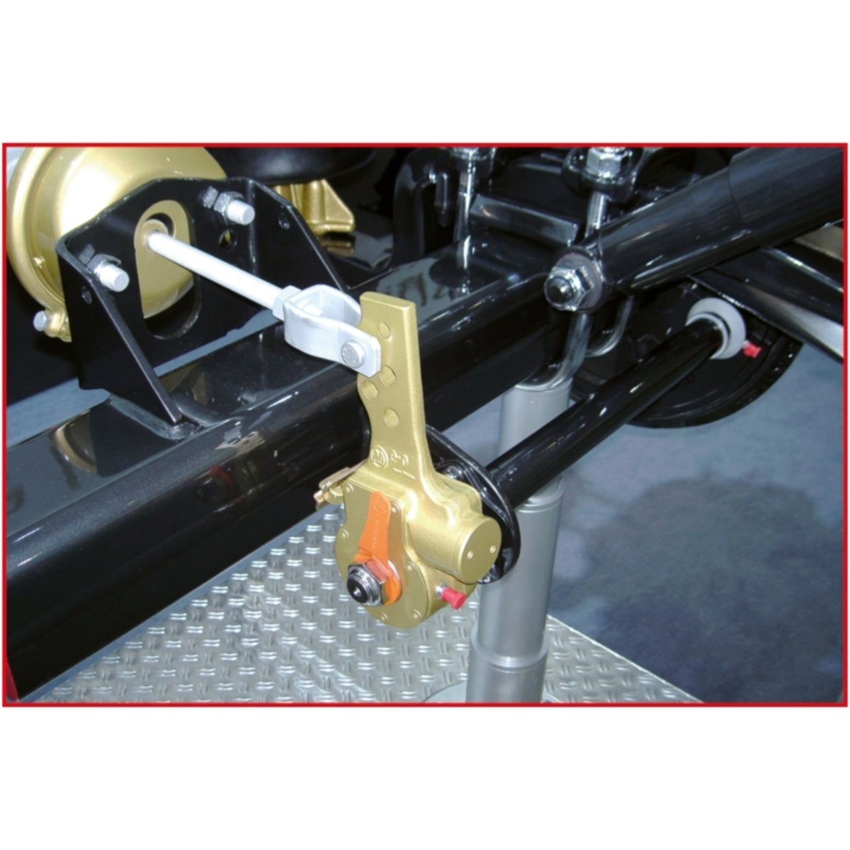 FOT_ANW_ALG_AUTO_450_0305_AW1_SALL_AING_V1