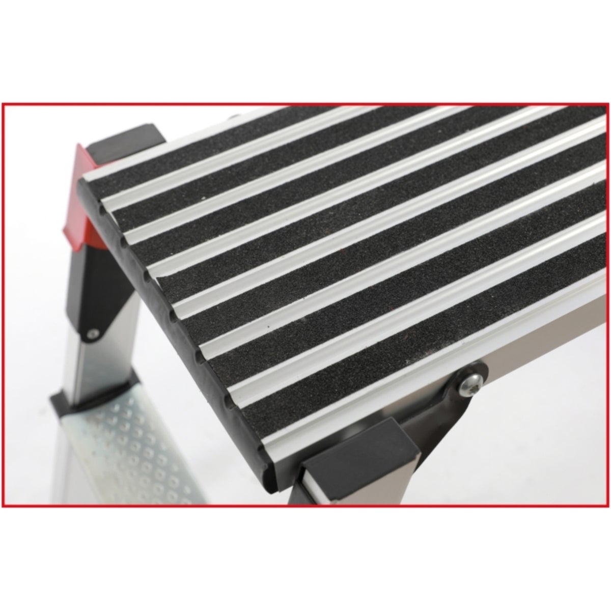 FOT_ANW_ALG_AUTO_800_0960_AW5_SALL_AING_V1