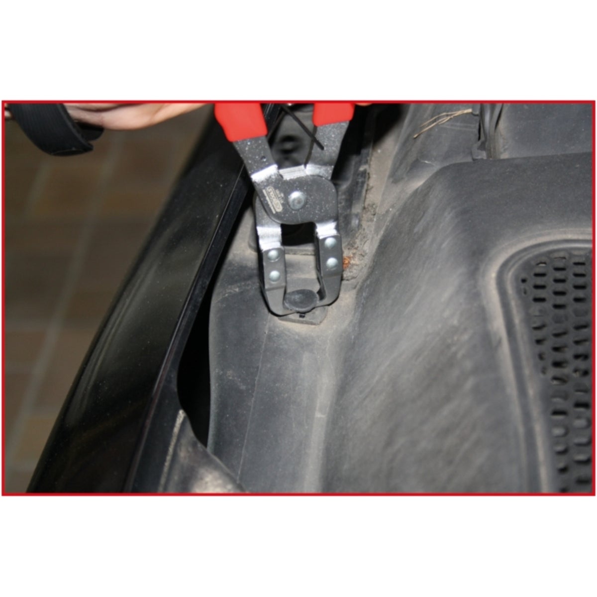 FOT_ANW_ALG_AUTO_911_8181_AW2_SALL_AING_V1