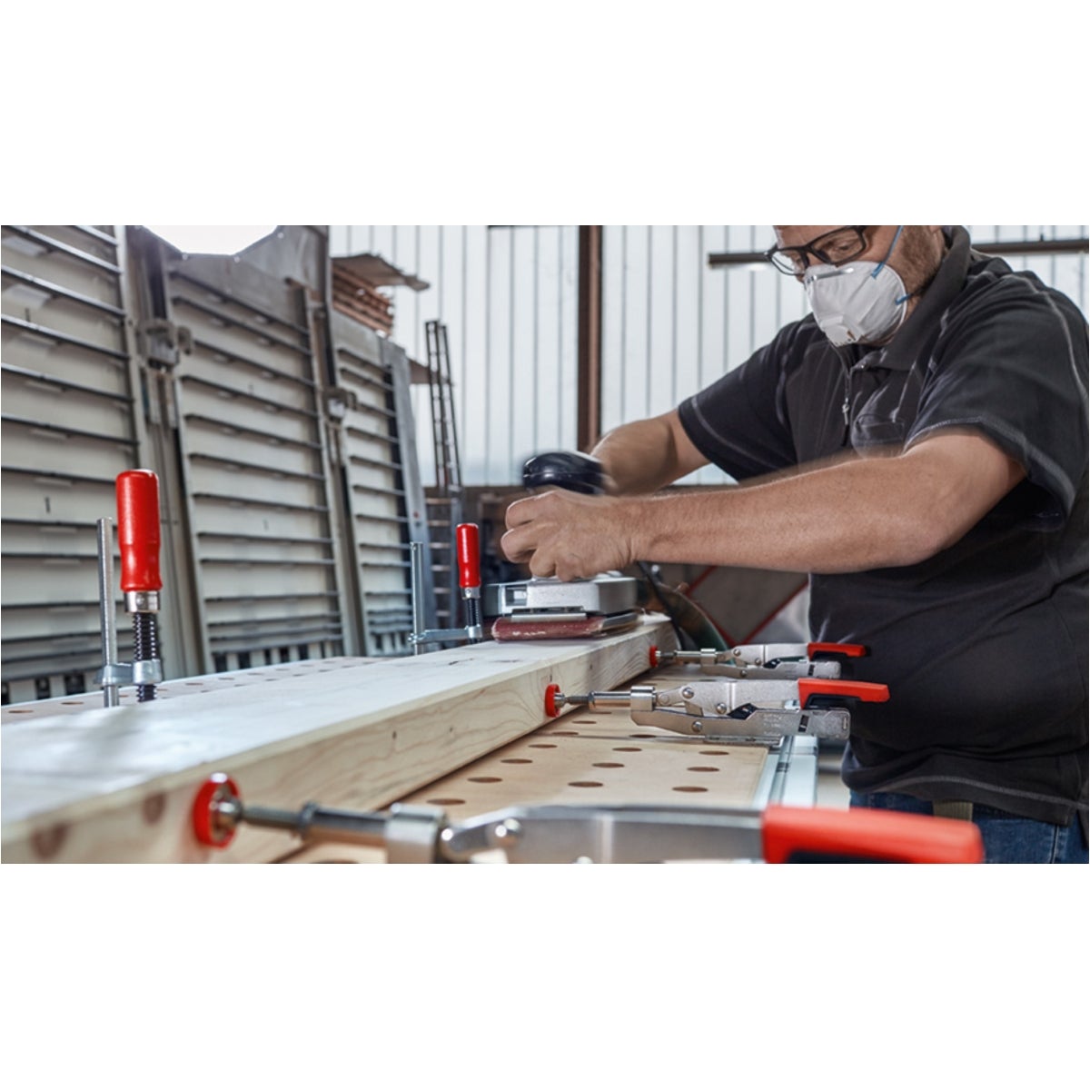 STC-SET-T20_STC-IHH25_work_wood_1__c75LuuoVwjANMvwI
