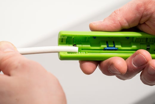 AWB_550000002_Entmanteler_Coax-Stripper_No_2_Green_Line_07