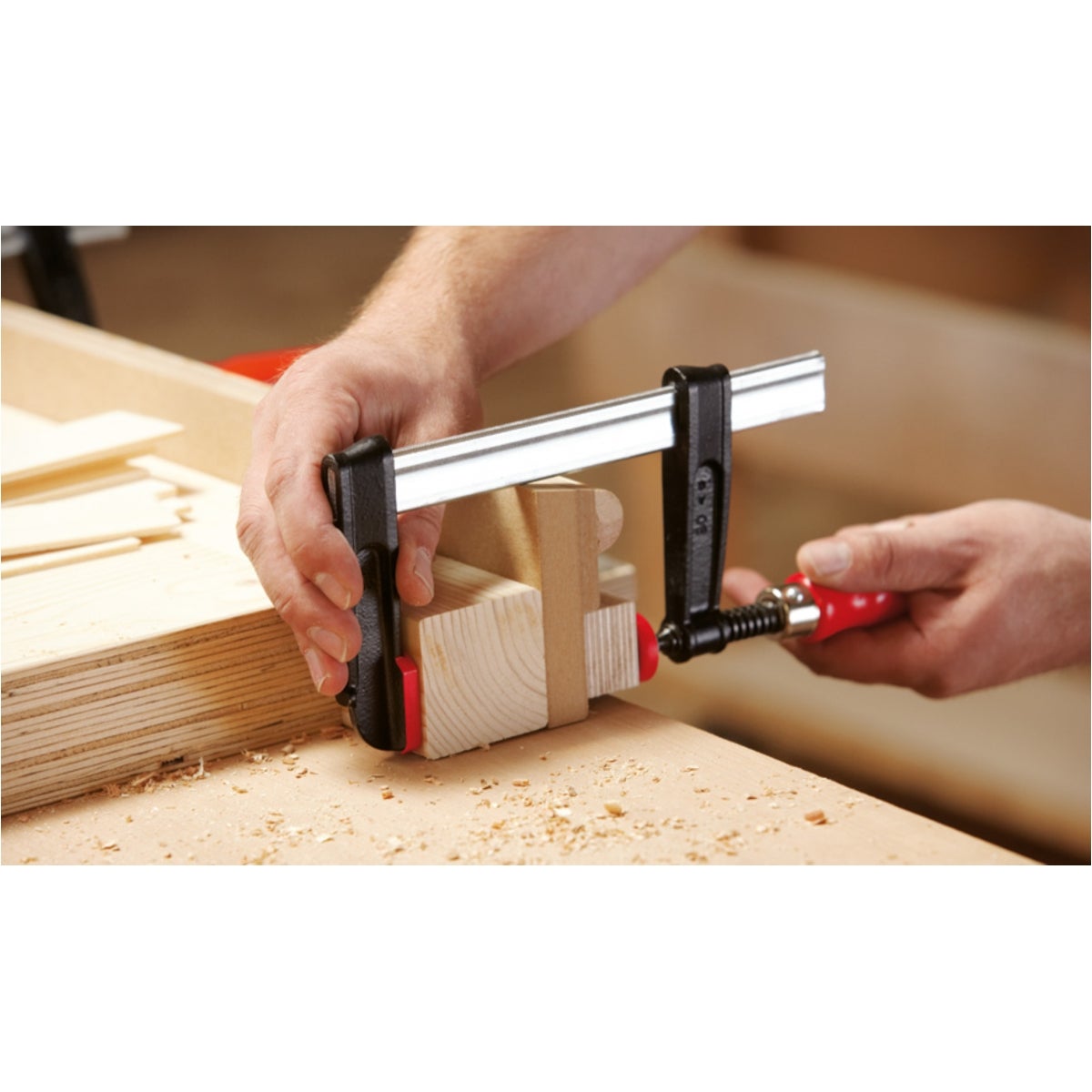 TPN-BE_work_man_wood_mini_1__c759P4ooDP1Fi1Ih