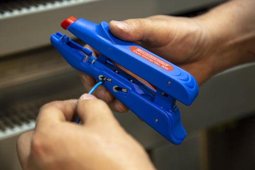 AWB_51000300_Duo-Crimp No. 300_Serverraum_1
