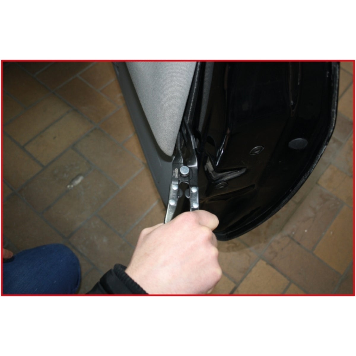 FOT_ANW_ALG_AUTO_115_1051_AW1_SALL_AING_V1