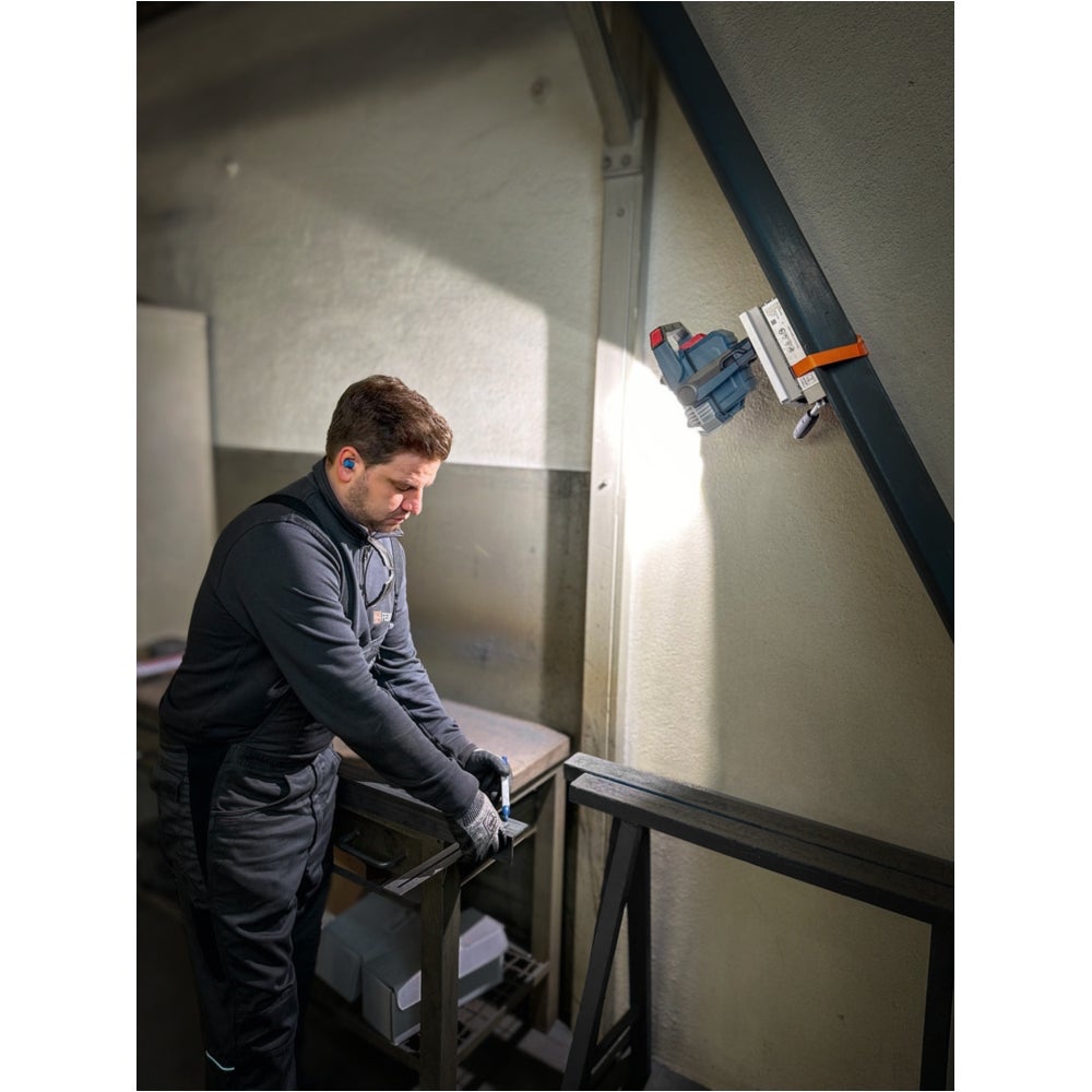 388346_7_a0002644__ofc