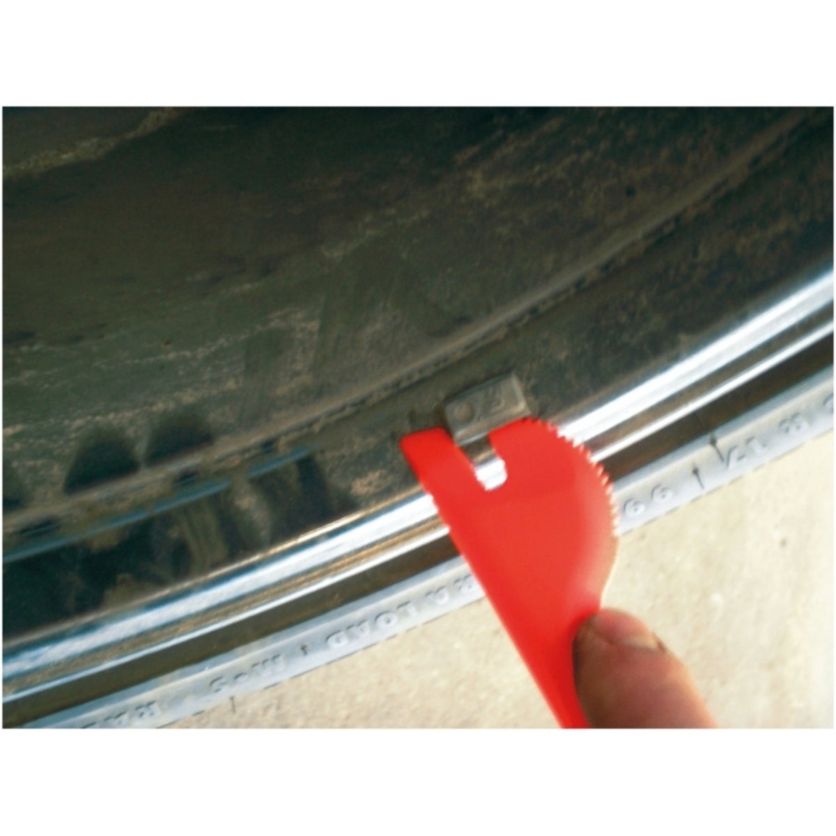 FOT_ANW_ALG_AUTO_911_8115_AW2_SALL_AING_V1