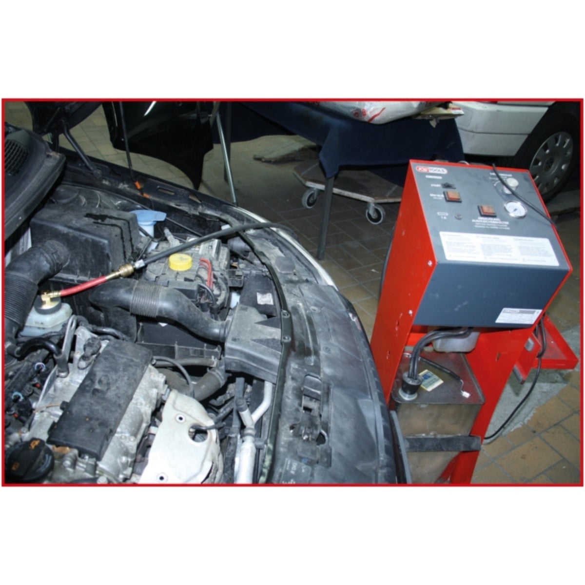 FOT_ANW_ALG_AUTO_160_0710_AW2_SALL_AING_V1