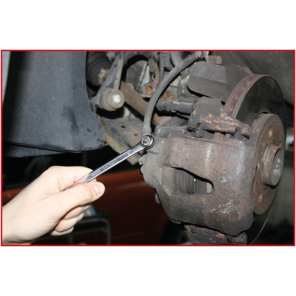 FOT_ANW_ALG_AUTO_518_0340_AW2_SALL_AING_V1