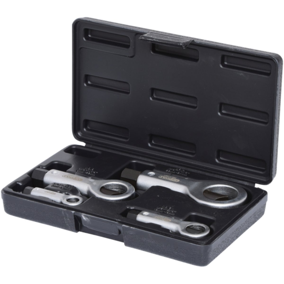 FOT_PRO_ALG_700_1180_SALL_AING_V1