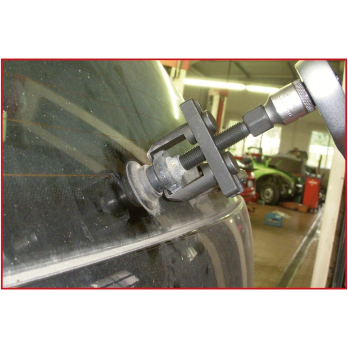 FOT_ANW_ALG_AUTO_700_1185_AW1_SALL_AING_V1