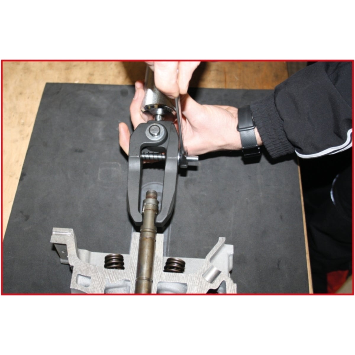 FOT_ANW_ALG_AUTO_152_2070_AW1_SALL_AING_V1