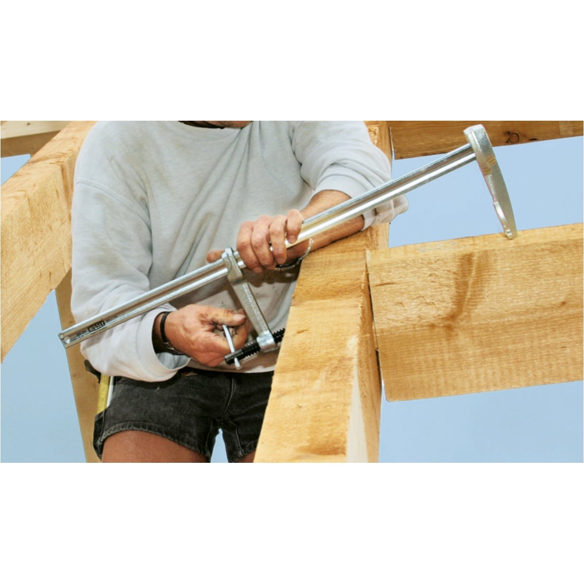 SPZ80K_work_man_roof__c75ORvlspCbC75k5