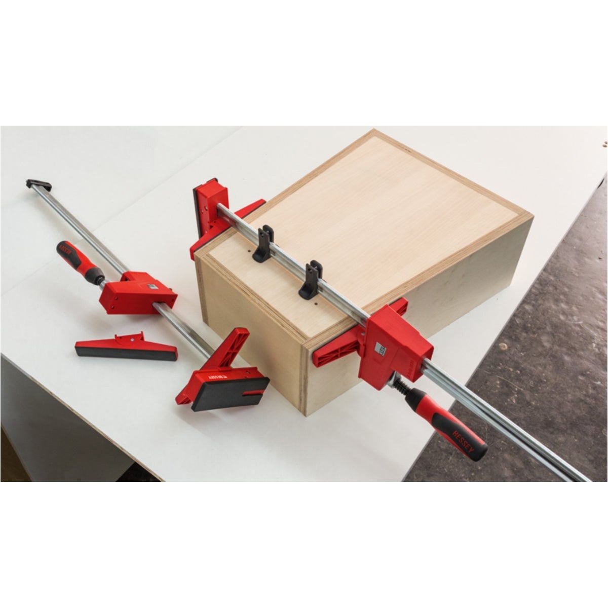 KRE_KR-AS_work_wood_2__c75
