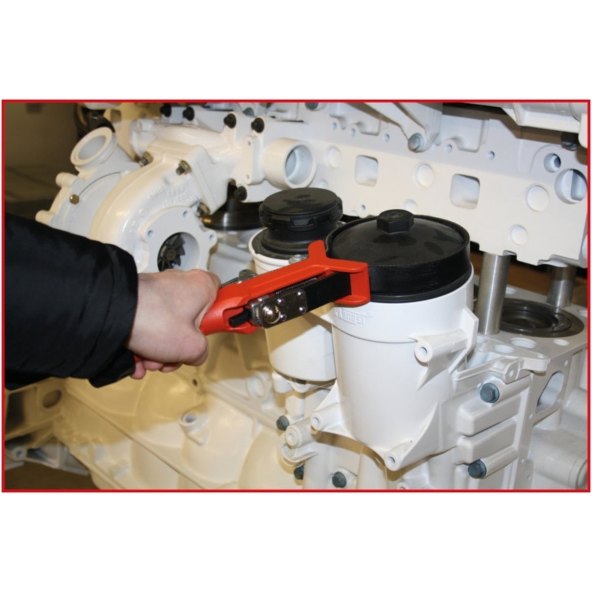 FOT_ANW_ALG_AUTO_114_0160_AW1_SALL_AING_V1