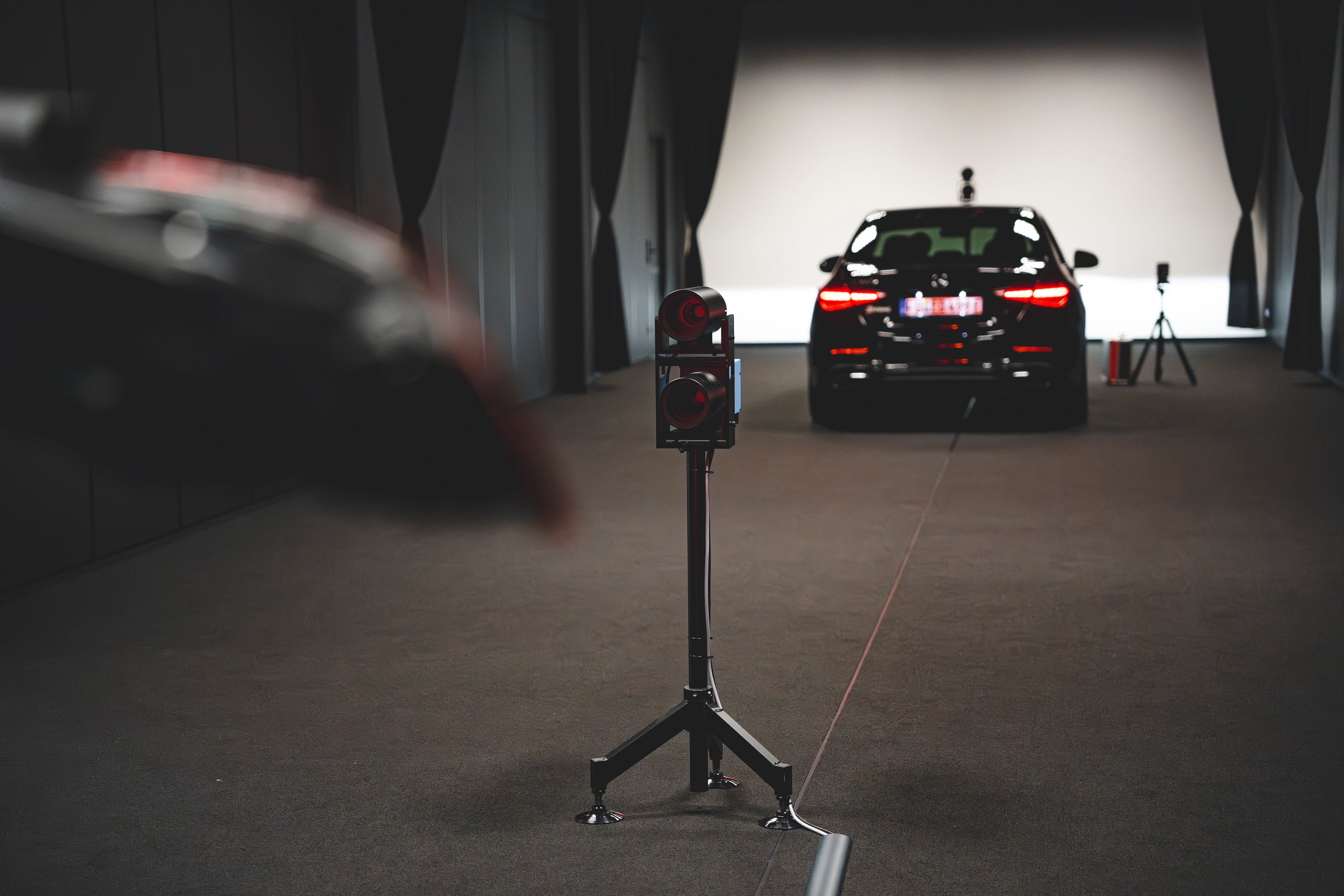 Luminance measurement of the entire vehicle Luminance measurement of the entire vehicle