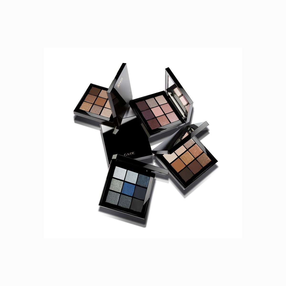 GA-DE VELVETEEN EYESHADOW PALETTE