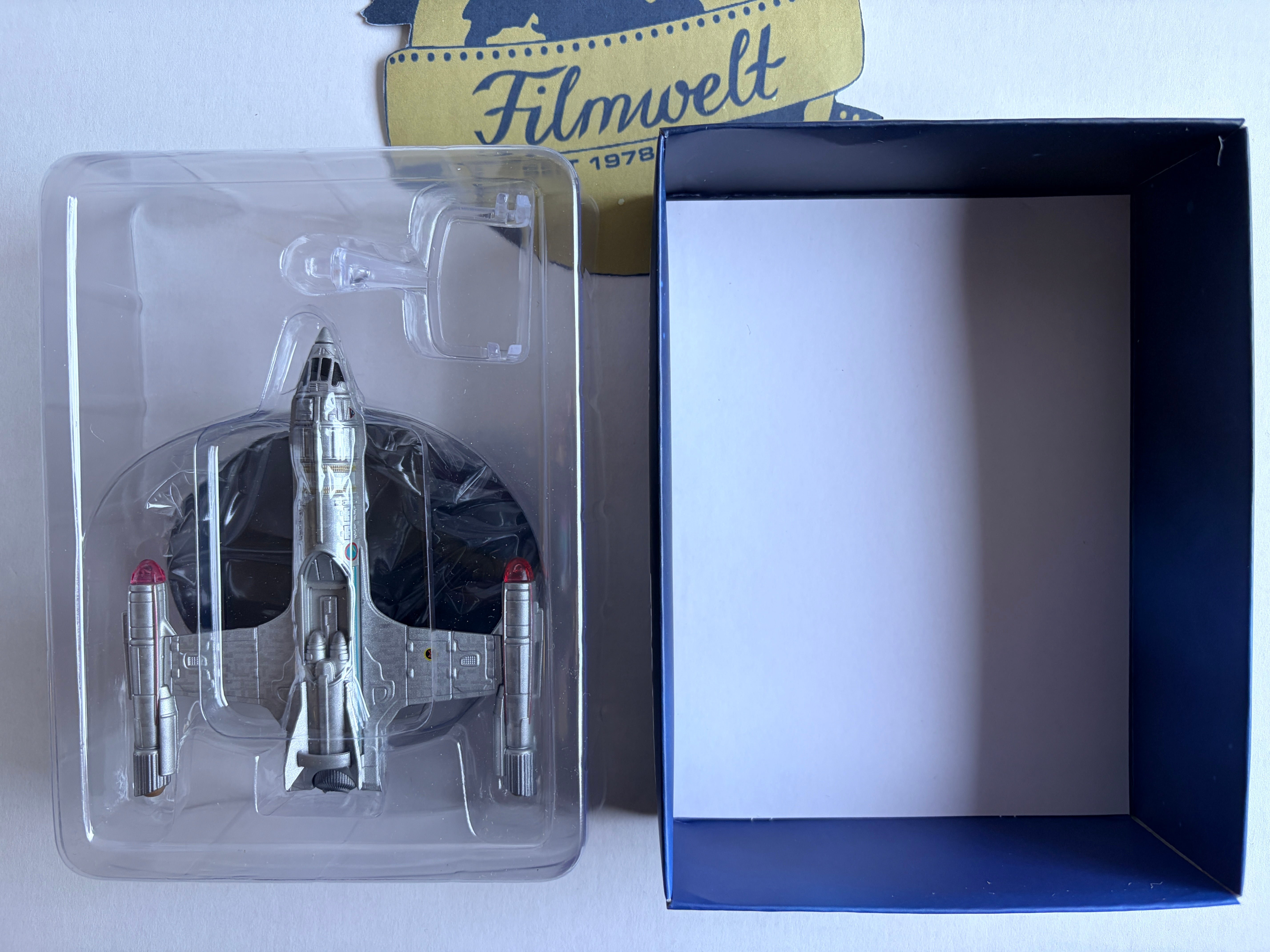 #084 NX-Alpha Star Trek Raumschiff Modell Eaglemoss