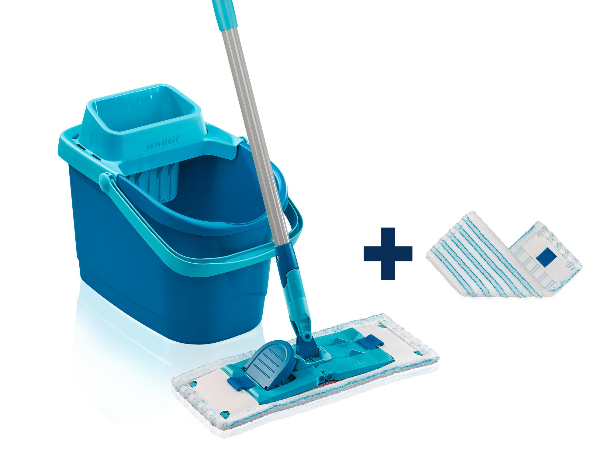 Ein Set bestehend aus einem POWER CLEAN M Bodenwischer mit zusätzlichem micro duo Bezug. Der Wischer hat einen blauen Eimer und einen flachen Wischkopf. Ideal für gründliche Reinigung.