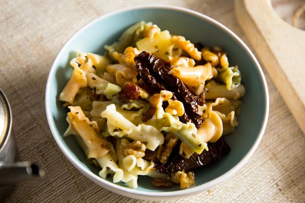 Nudelsalat mit Walnüssen - für die gesunden Fette | Leifheit