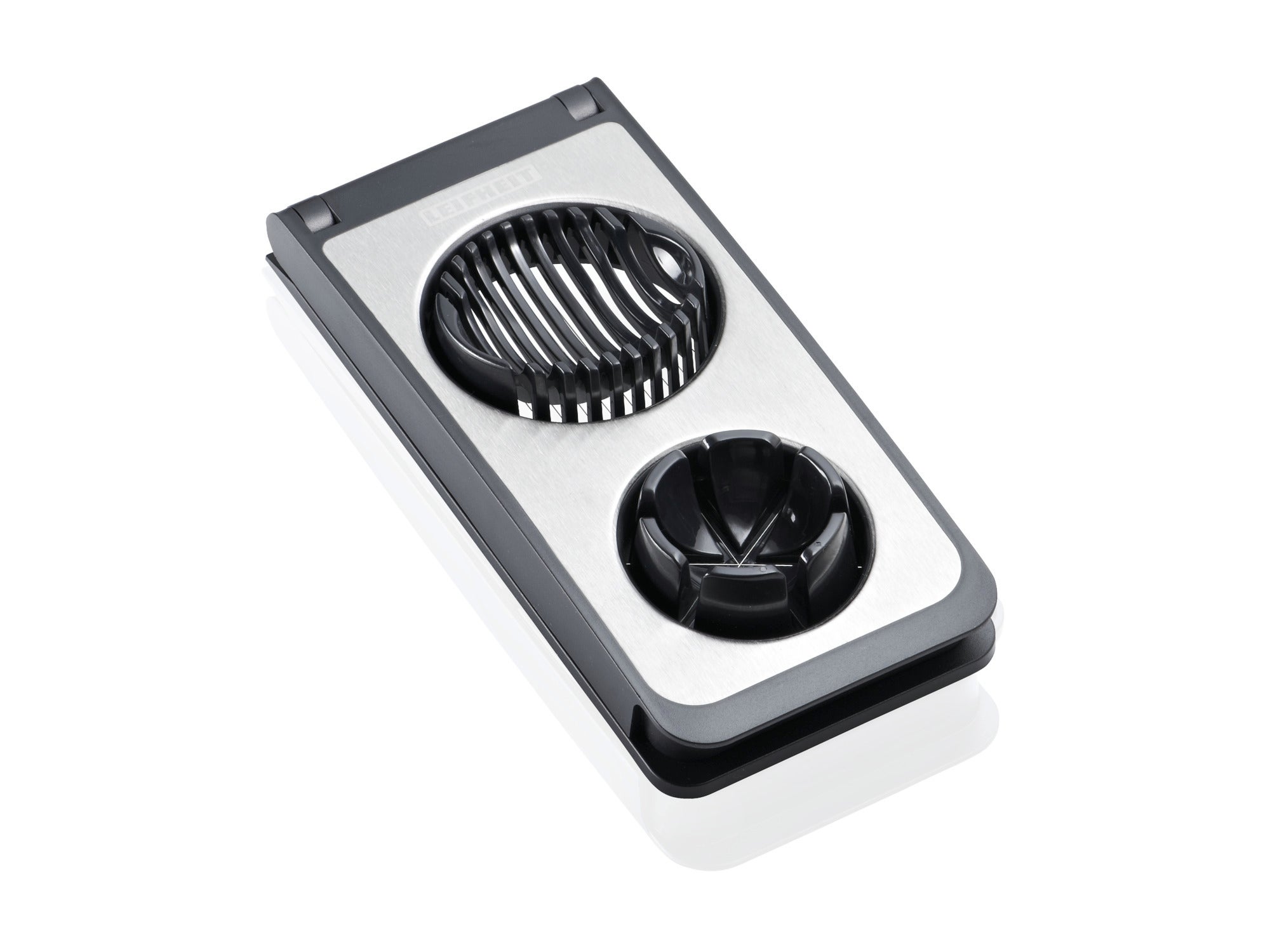 Eierschneider Combi aus Edelstahl mit zwei Schneideoptionen. Ideal zum präzisen Schneiden von Eiern in Scheiben oder Keile. Robustes Design für einfache Handhabung.