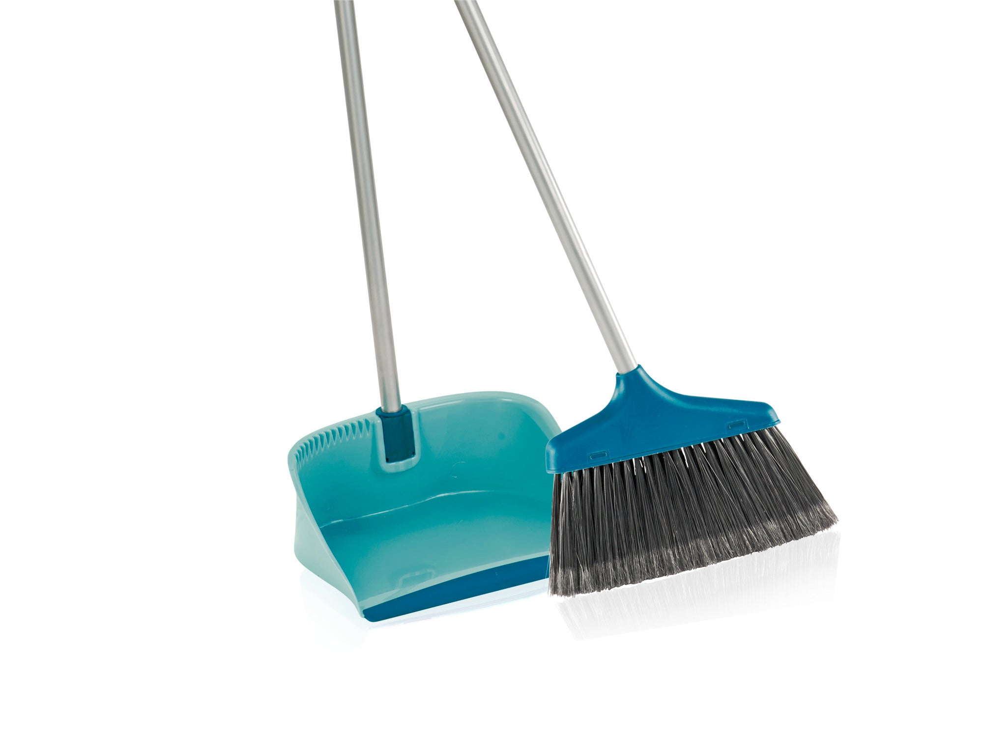 Sweeper set with handle and open dust pan