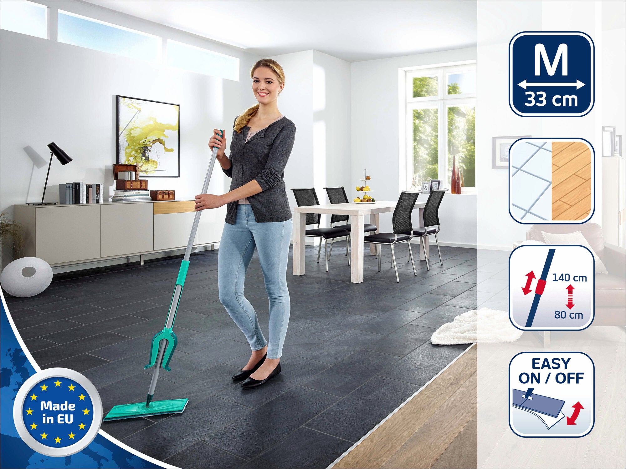 Eine Frau benutzt den Leifheit Bodenwischer Picobello M micro duo im Wohnzimmer. Der Wischer hat eine Arbeitsbreite von 33 cm und einen Teleskopstiel, der von 80 bis 140 cm verstellbar ist.