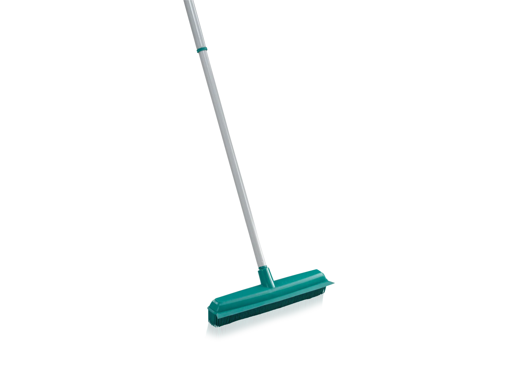 Zielona super miotła z długim uchwytem, idealna do wydajnego czyszczenia podłóg. Miotła ma wytrzymałe włosie i nadaje się do użytku wewnątrz i na zewnątrz budynków.