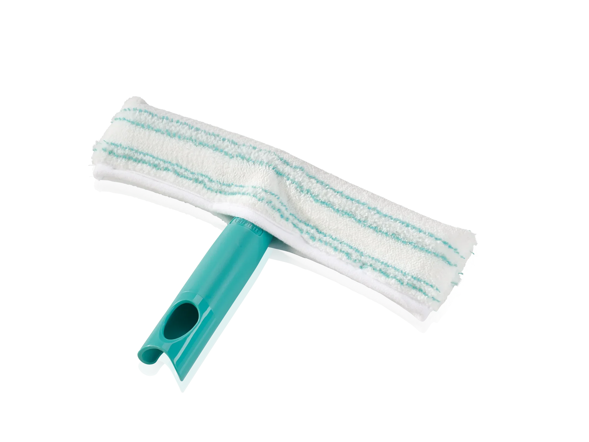 Ruitenwasser: Een hoogwaardige ruitenreiniger met een ergonomische handgreep en een zachte, absorberende hoes. Ideaal voor streeploos schoonmaken.