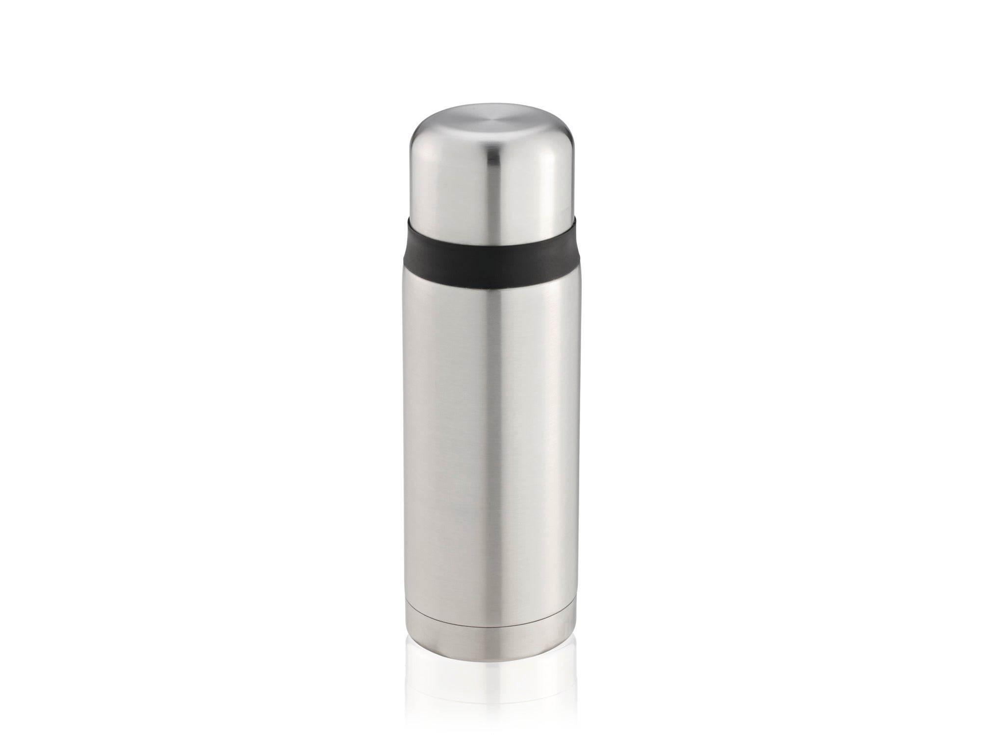 Isolierflasche Coco 750ml aus Edelstahl. Die Flasche ist schlank und silbern mit einem schwarzen Ring am Deckel. Ideal für unterwegs, hält Getränke lange warm oder kalt.