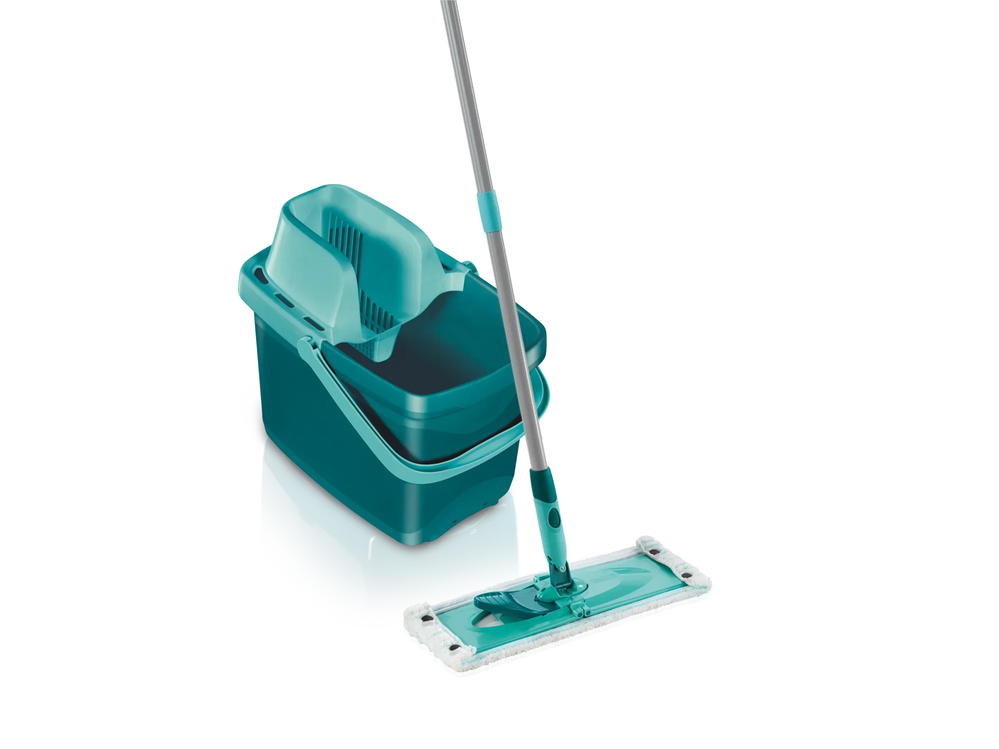 Ein Set bestehend aus einem rechteckigen Wischmopp und einem Eimer mit Auswringmechanismus. Ideal für die gründliche Reinigung von Böden in Haushalten.