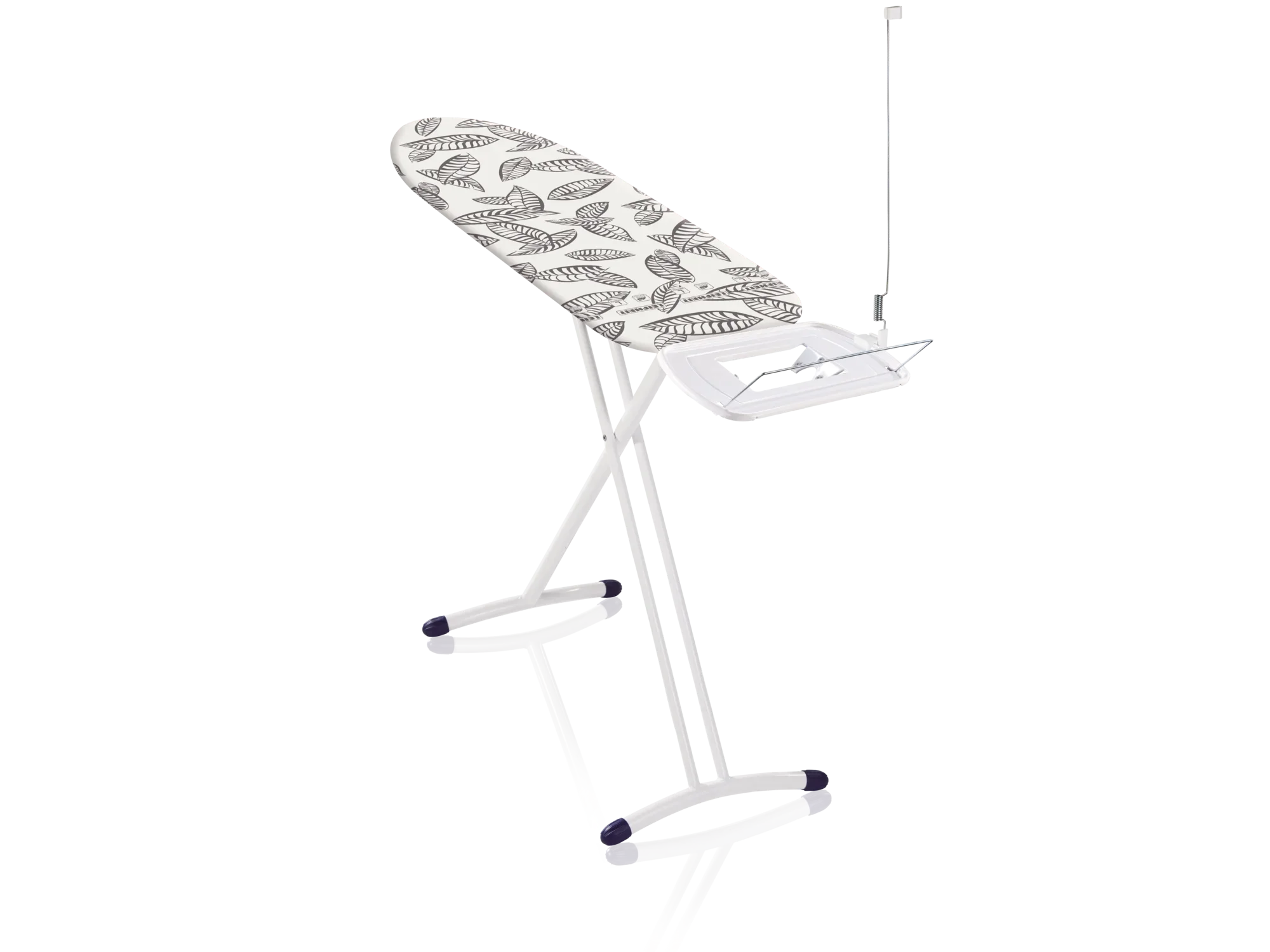 Table à repasser Air Board Express L Solid avec piètement blanc et surface à repasser à motifs. La table dispose d'un support intégré pour le fer à repasser et est réglable en hauteur.