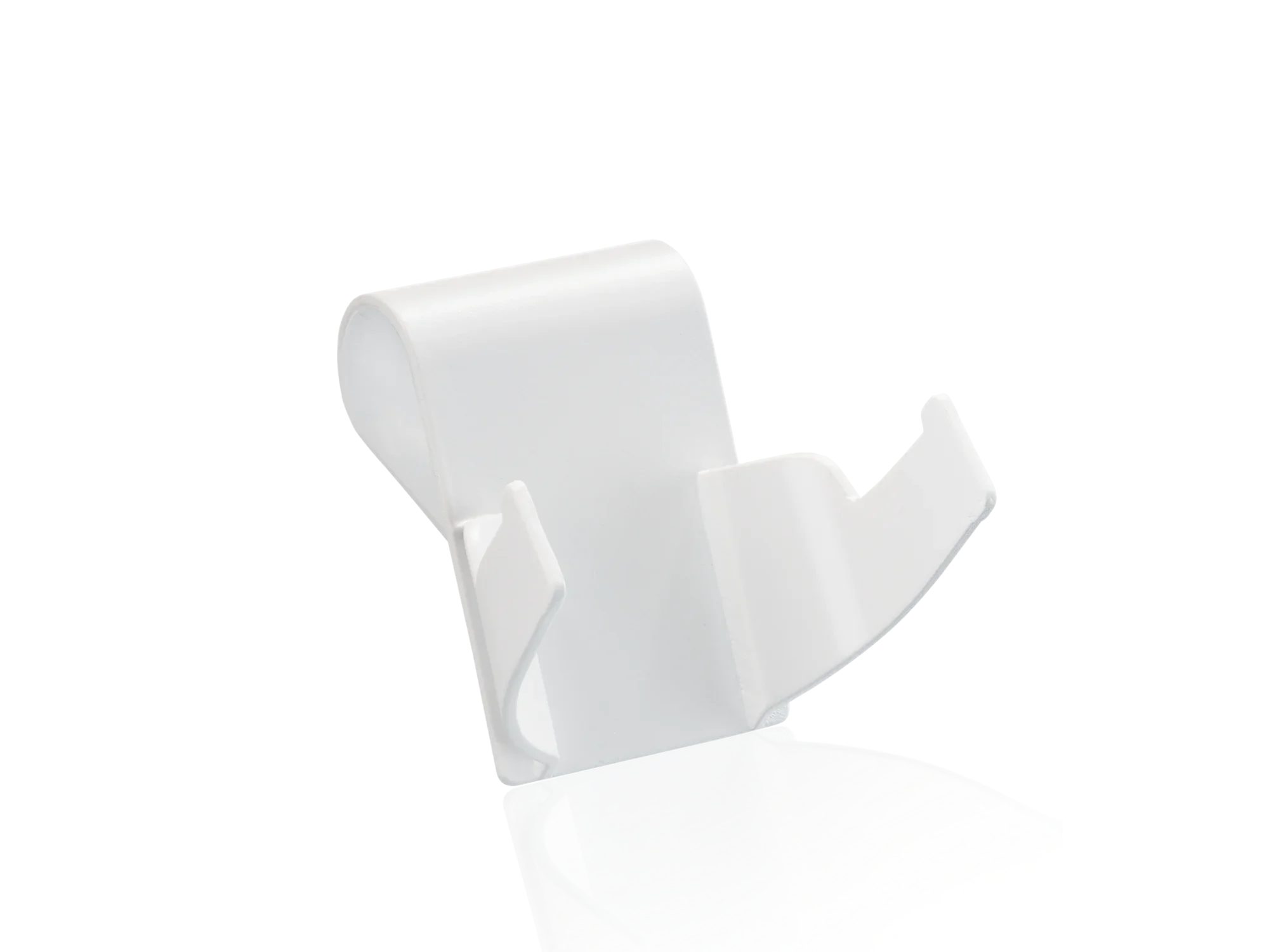 Wandhouder voor Nemo raam- en badkamerstofzuiger in elegant wit. De houder biedt een praktische opbergoplossing en is ideaal voor gebruik in de badkamer of op ramen.