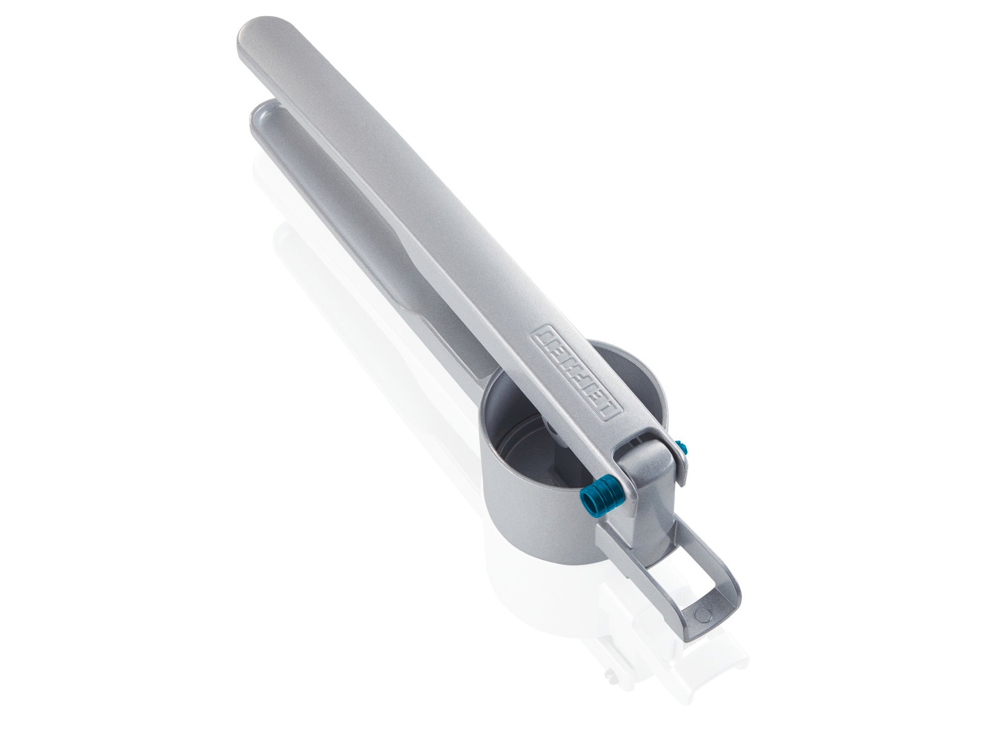 Prensa para patatas y Spätzle de alta calidad, ideal para preparar puré suave y pasta tradicional alemana. Diseño ergonómico y duradero, fácil de usar y limpiar.