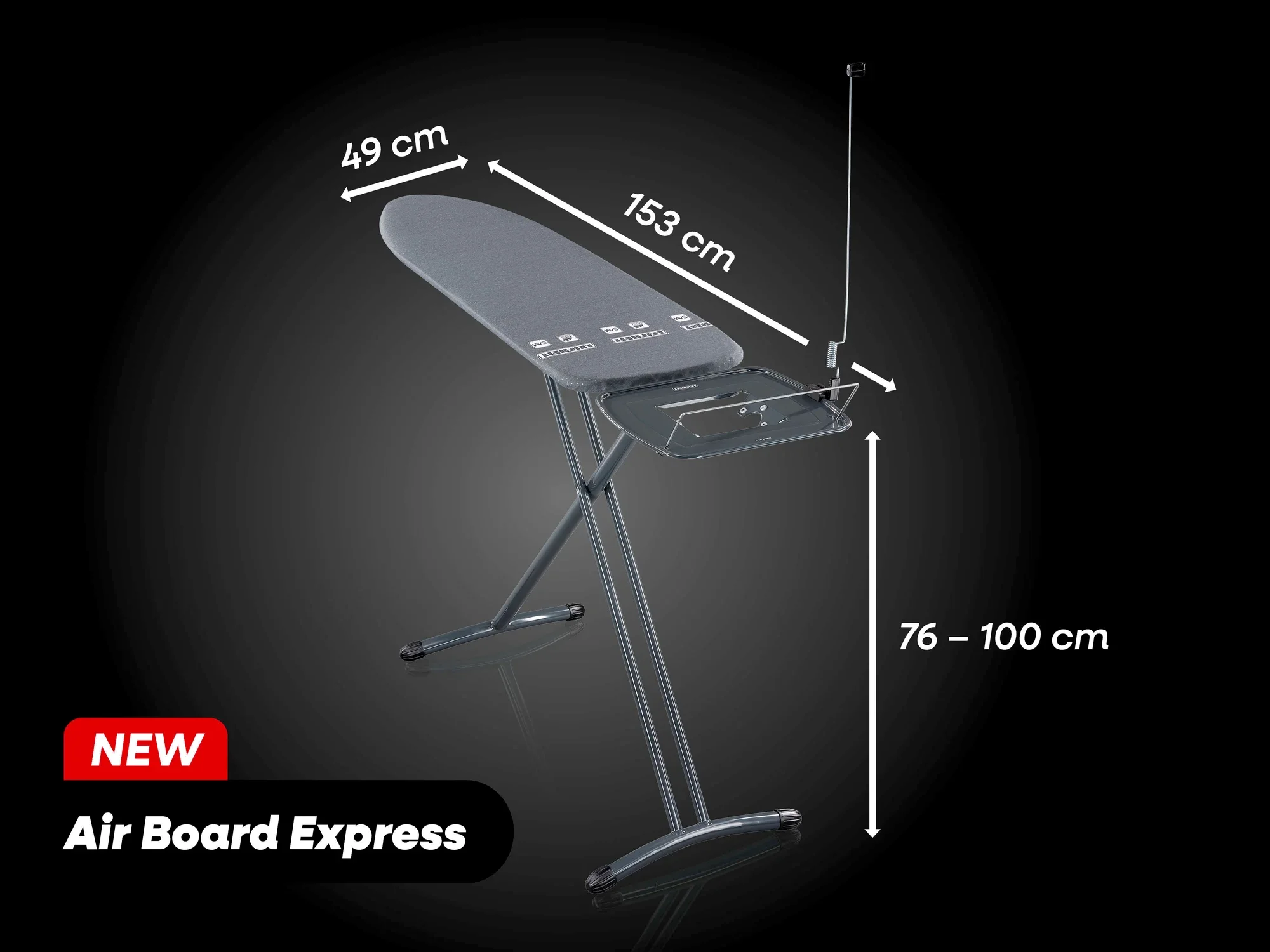 Bügeltisch Air Board Express von Leifheit in Schwarz. Maße: 49 cm Breite, 153 cm Länge, höhenverstellbar von 76 bis 100 cm. Stabiler Standfuß und integrierte Ablage.