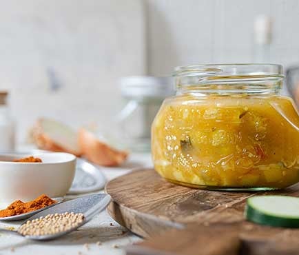 Herzhaftes Zucchini-Chutney zum Selbstmachen