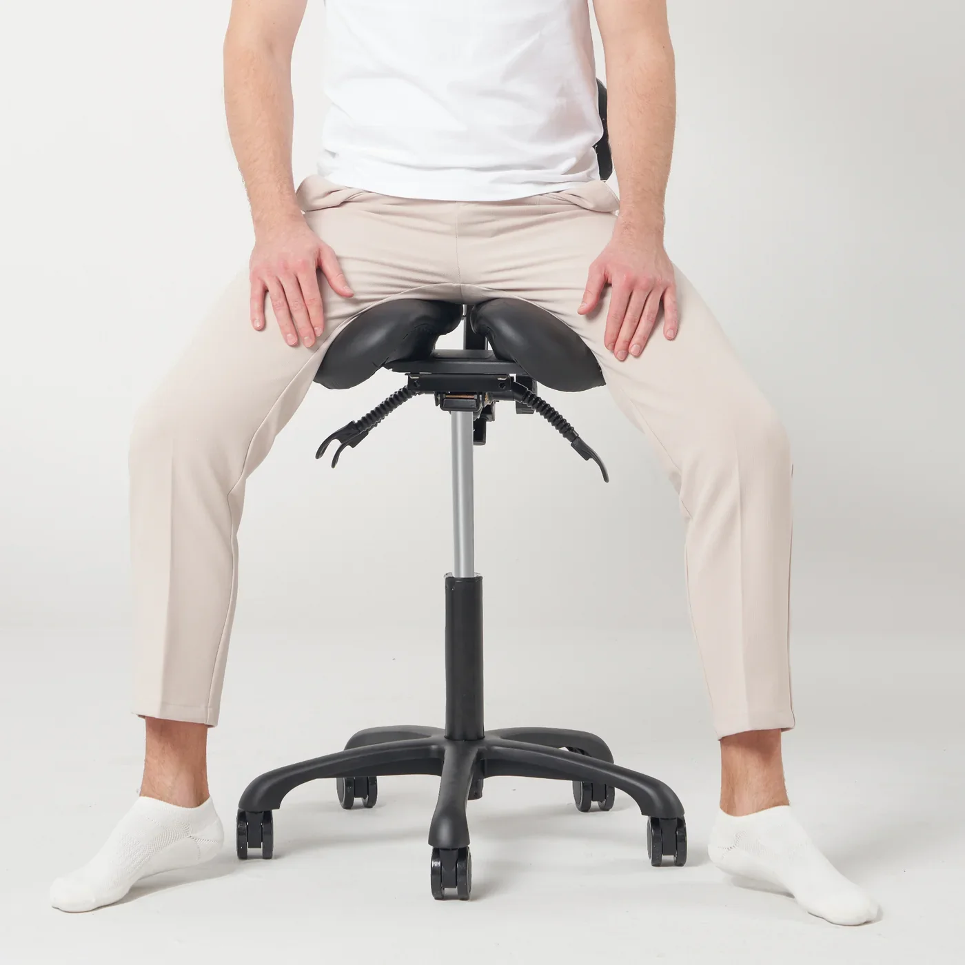 Berkeley Split Saddle Stool with Backrest | Master Massage
