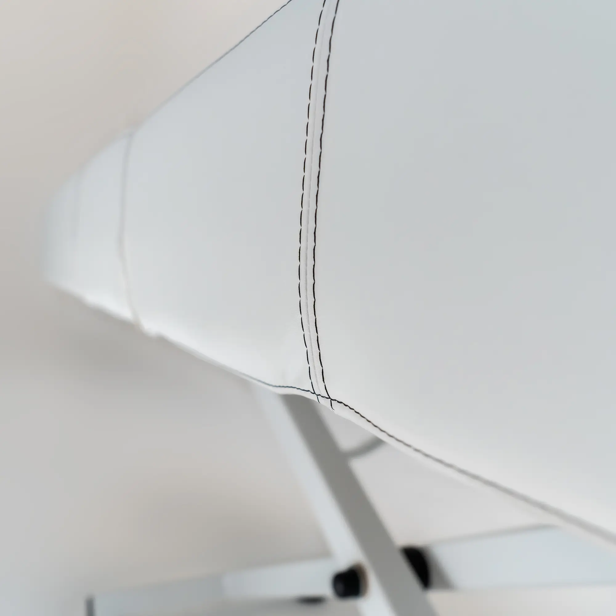 Earthlite ELLORA LX elektrische Massageliege mit Austauschsystem