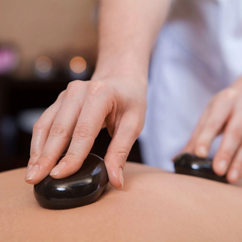 Hot Stone Set - 18 Massagesteine mit BambusBox